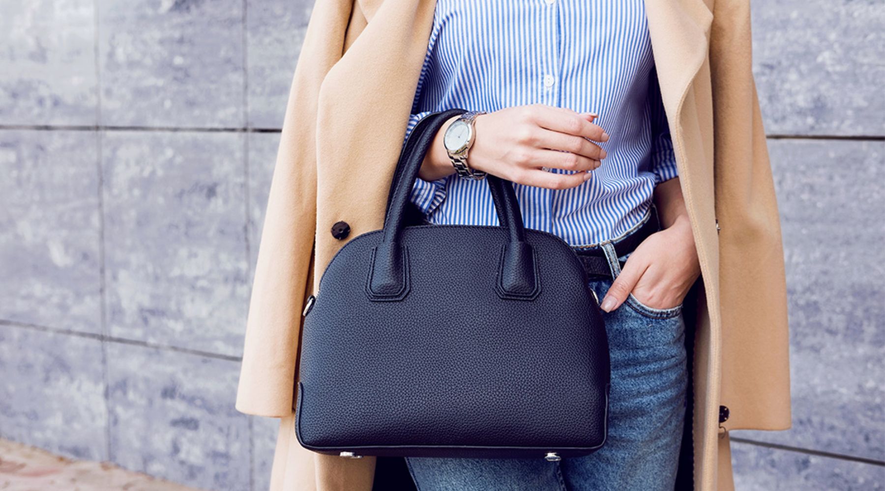 What is the Use of Shoulder Bags