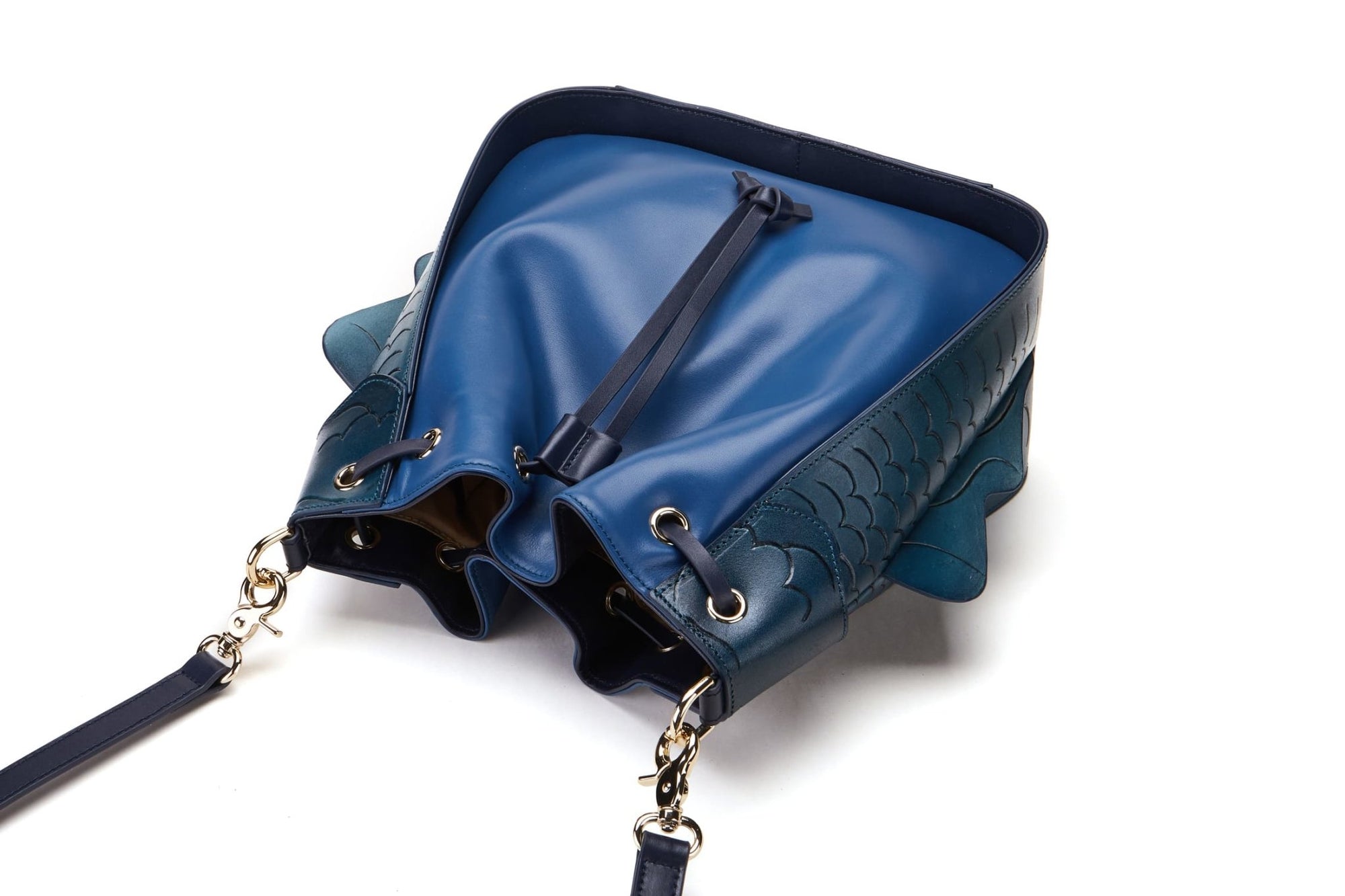 Unique Purses Carp Blue Bucket - Bellorita
