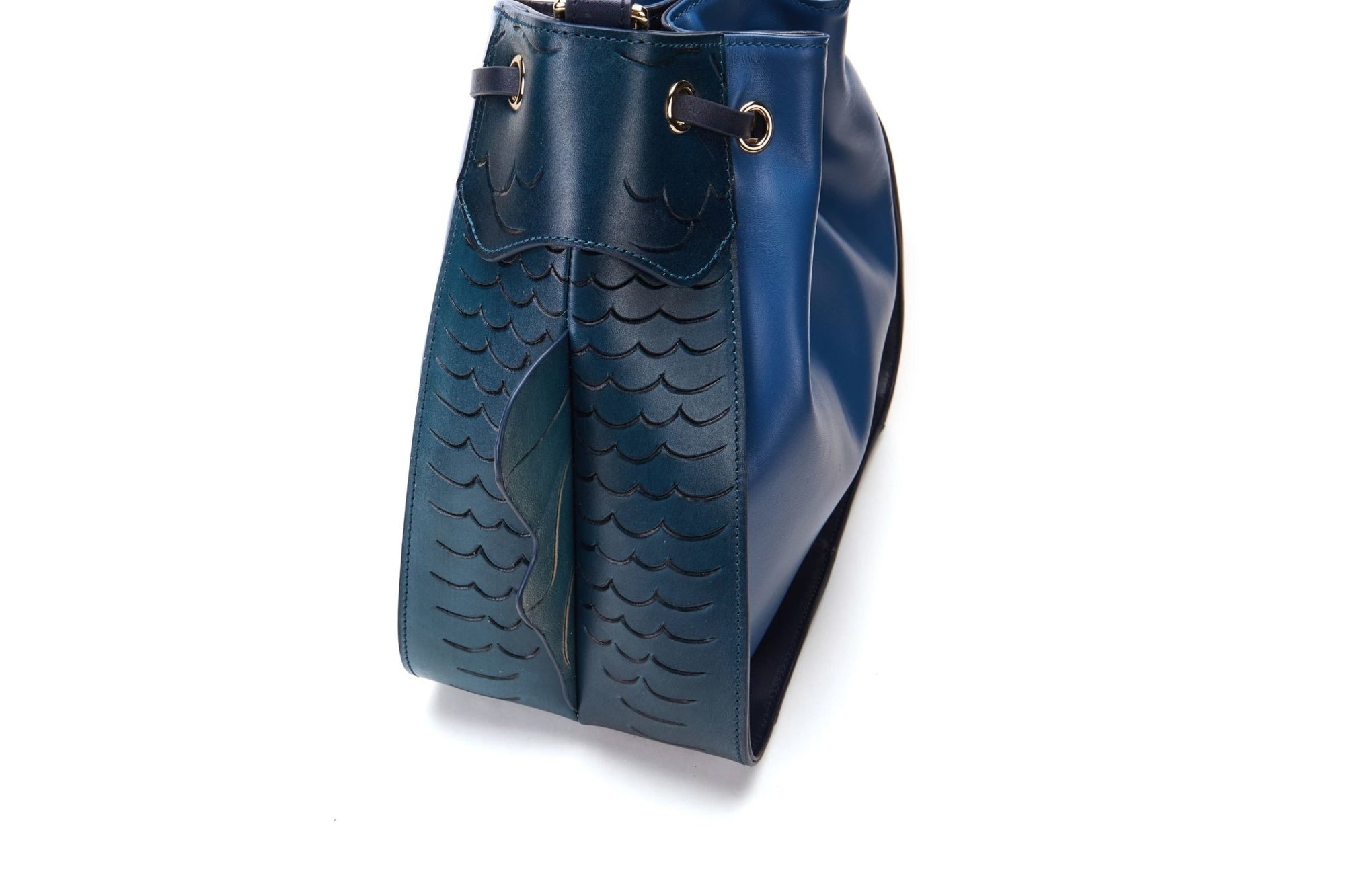 Unique Purses Carp Blue Bucket - Bellorita