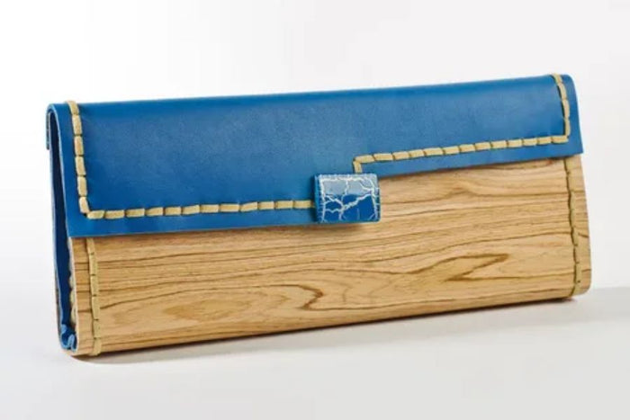 What Does a Clutch Purse Do